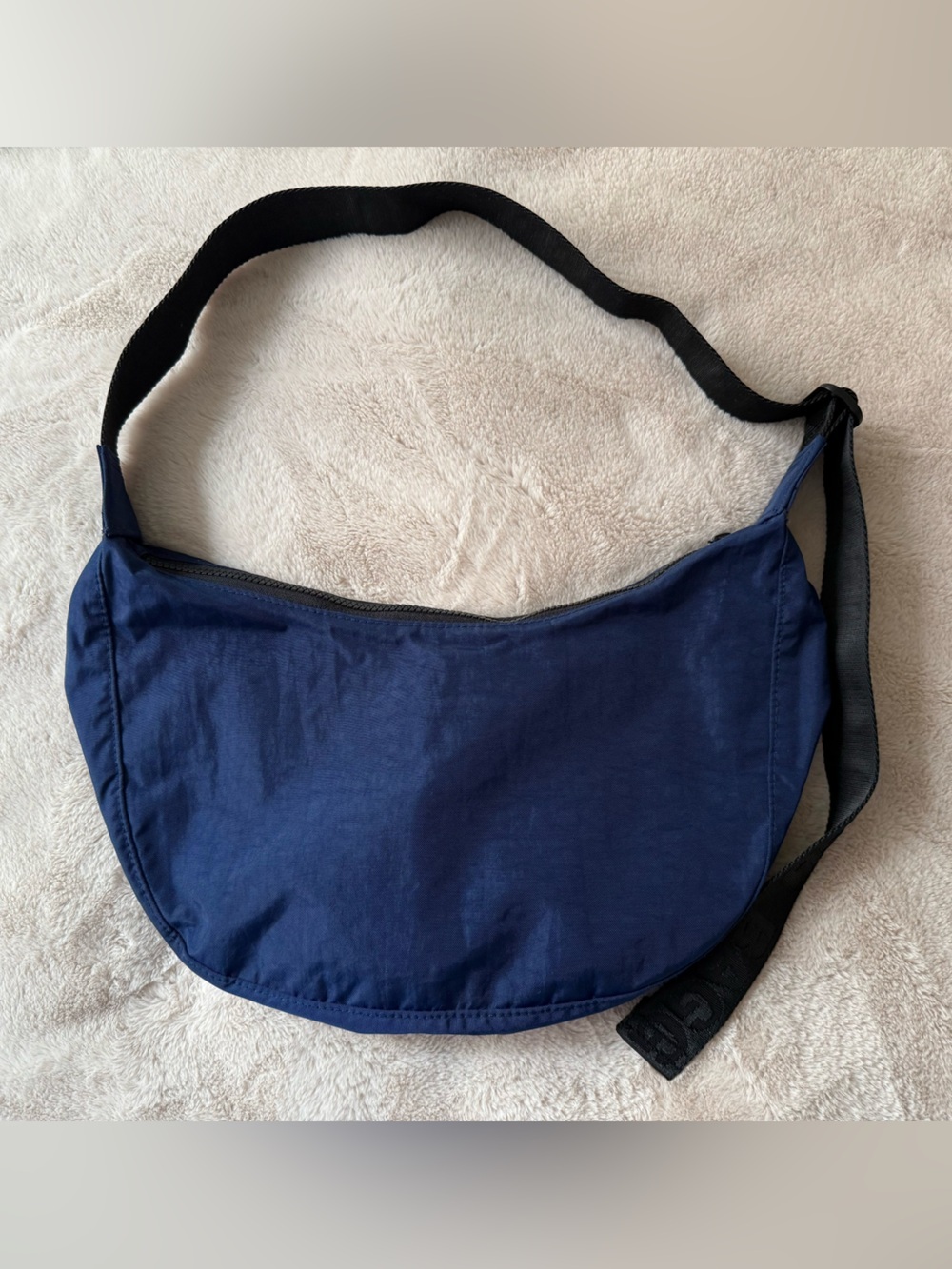 BAGGU Medium Nylon Crescent Bag Marine Blue
